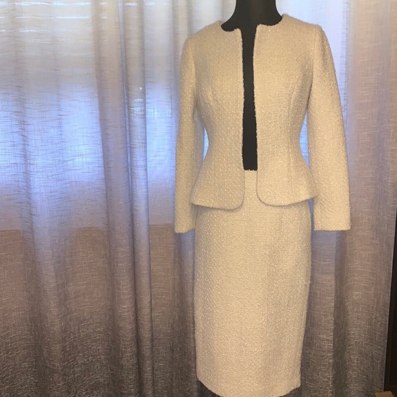 Stunning Tailor made 2 piece suit - Picture 2 of 7